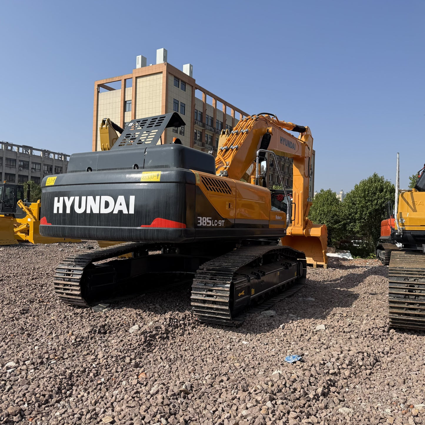 USED HYUNDAI 385LC-9T