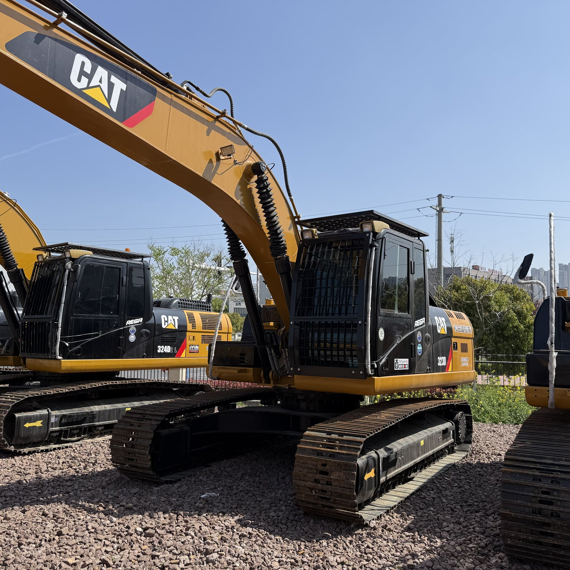 Used Caterpillar 323D Excavator for Sale detail view