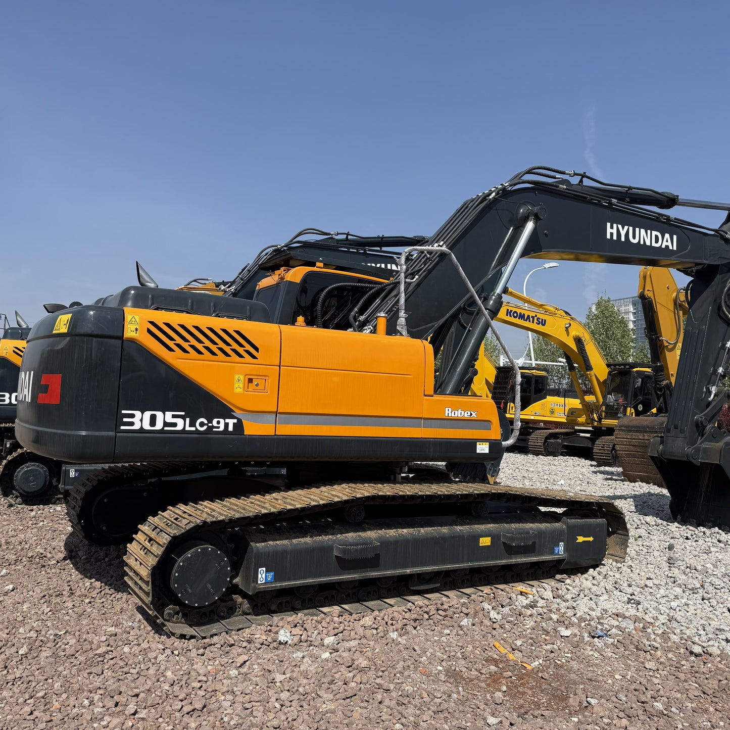 USED HYUNDAI 305LC-9T