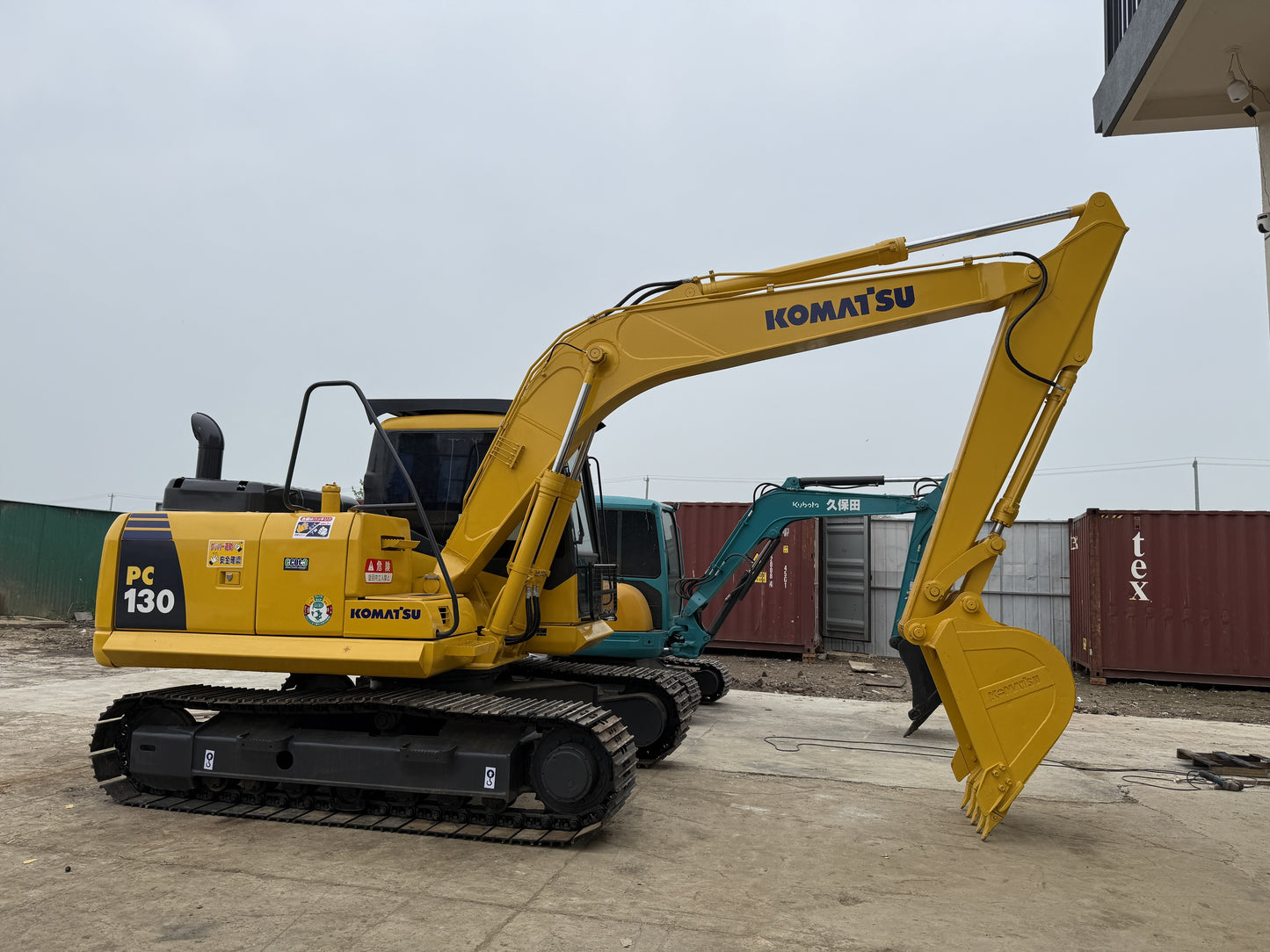 Used Komatsu PC130 Crawler Excavator for Sale - real inventory photo 3