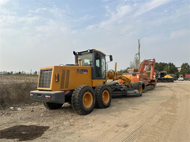USED XCMG GR215