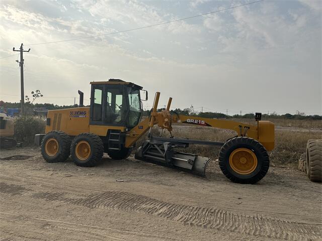 USED XCMG GR215