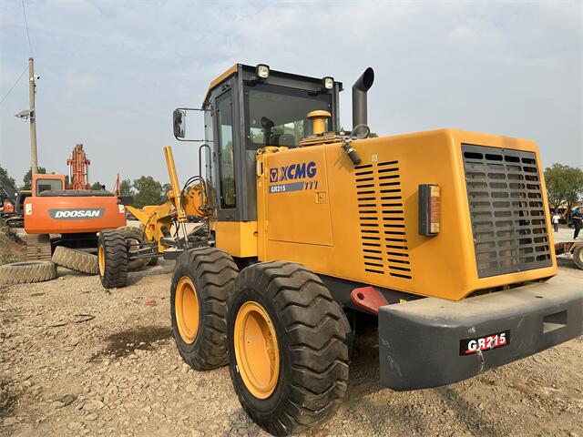 USED XCMG GR215