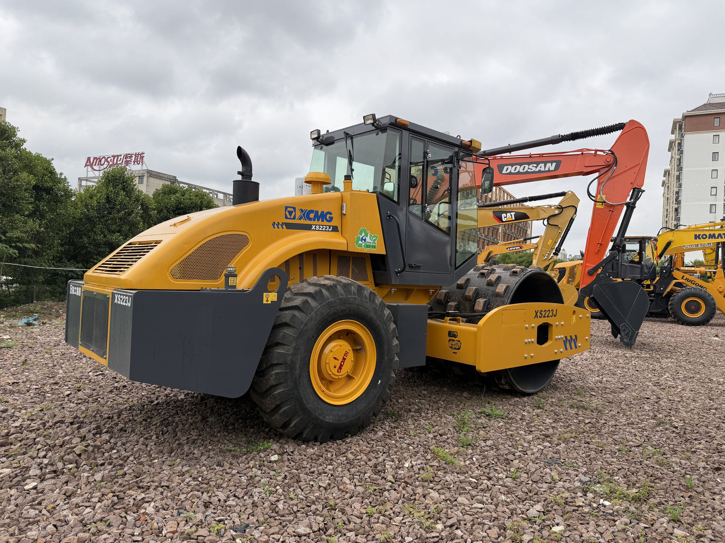USED XCMG XS223J