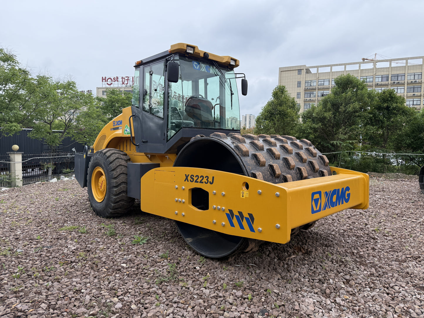 USED XCMG XS223J