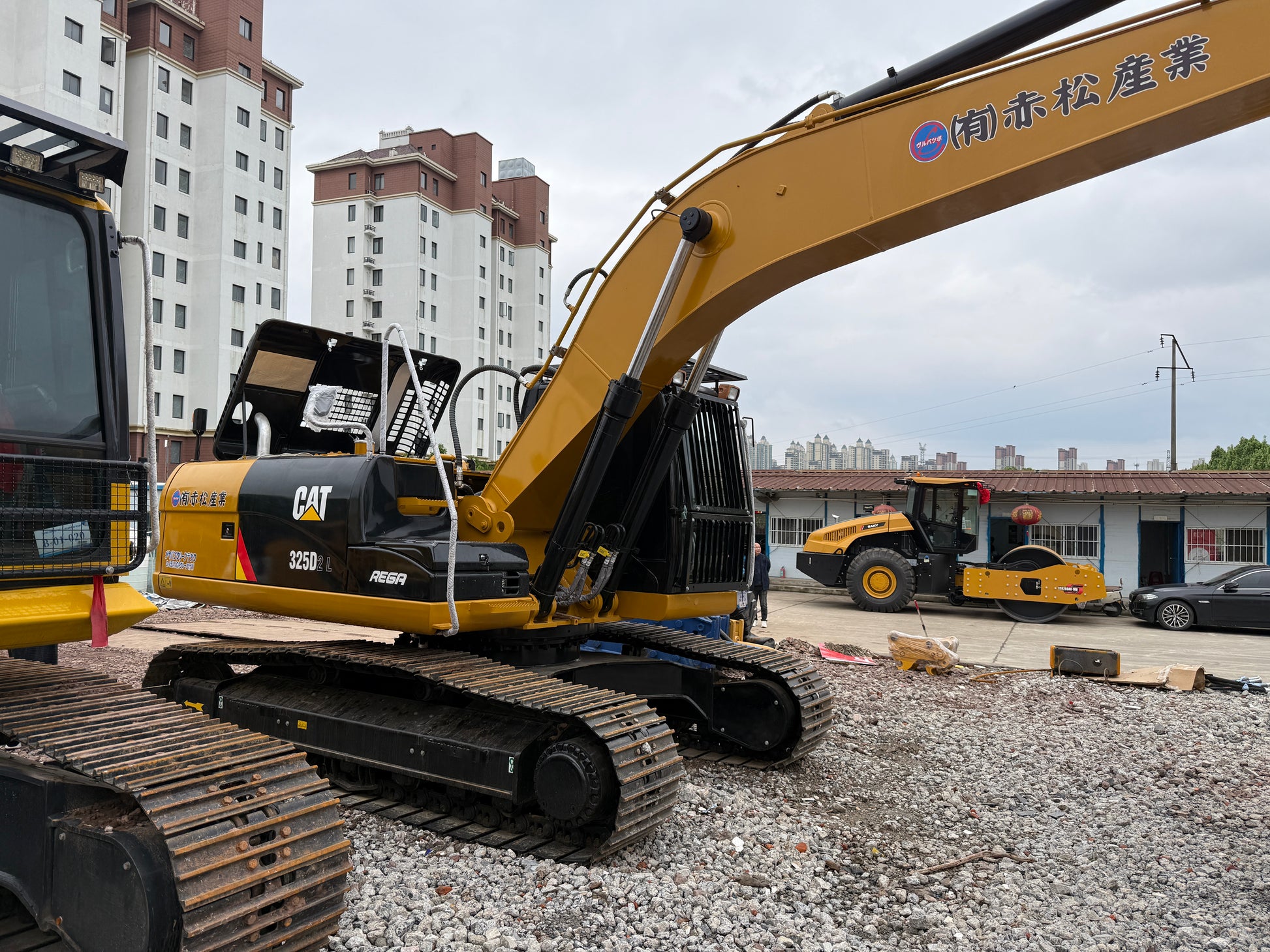 Used Caterpillar 325D2L Excavator for Sale front view