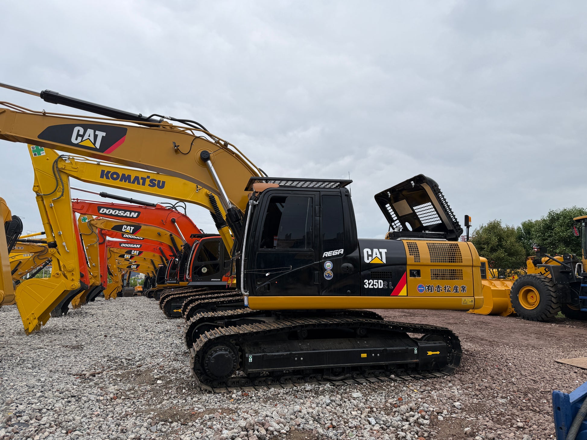 Used Caterpillar 325D2L Excavator for Sale detail view