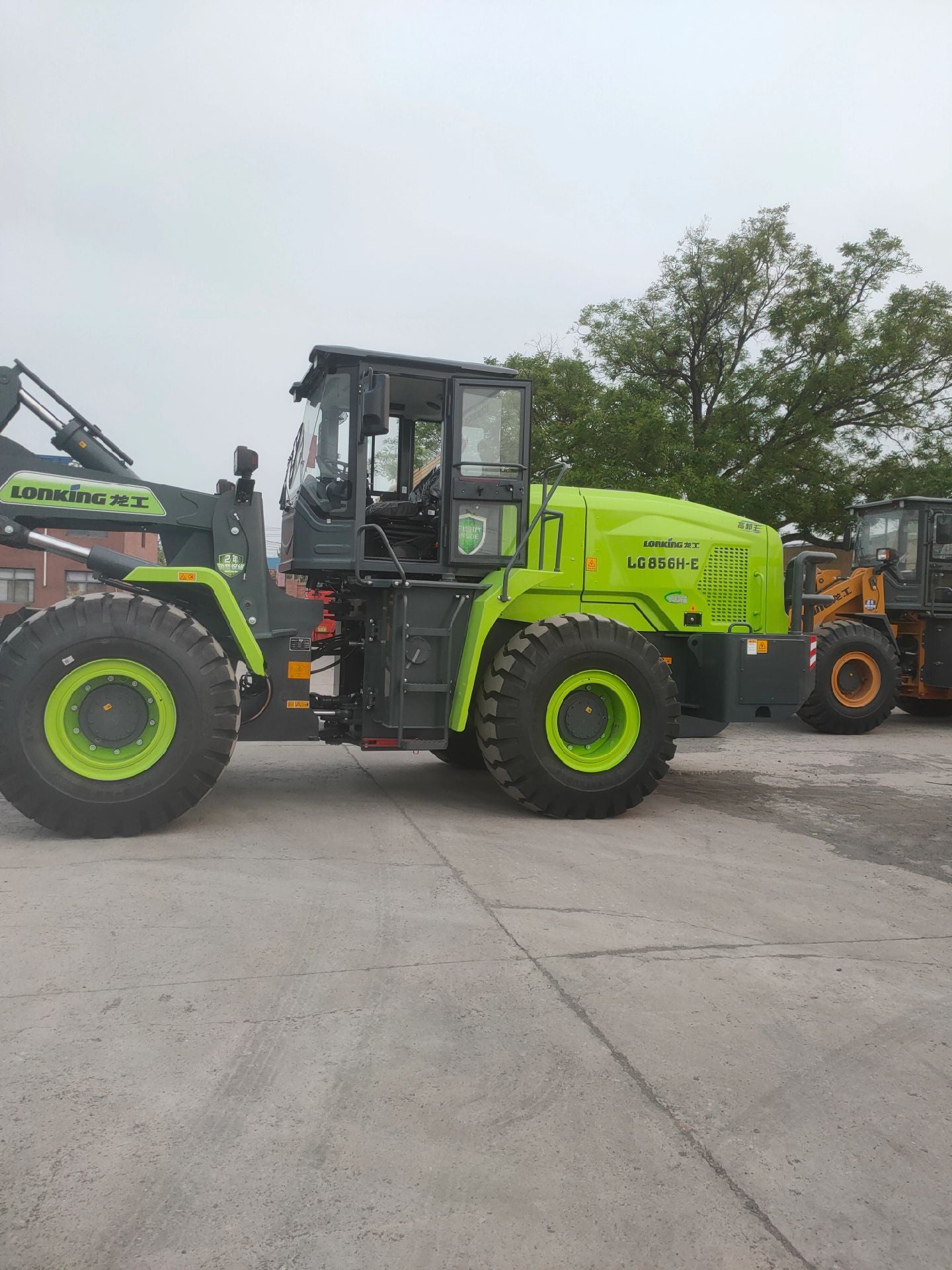 New Lonking LG856H-E Wheel Loader for Sale rear side view