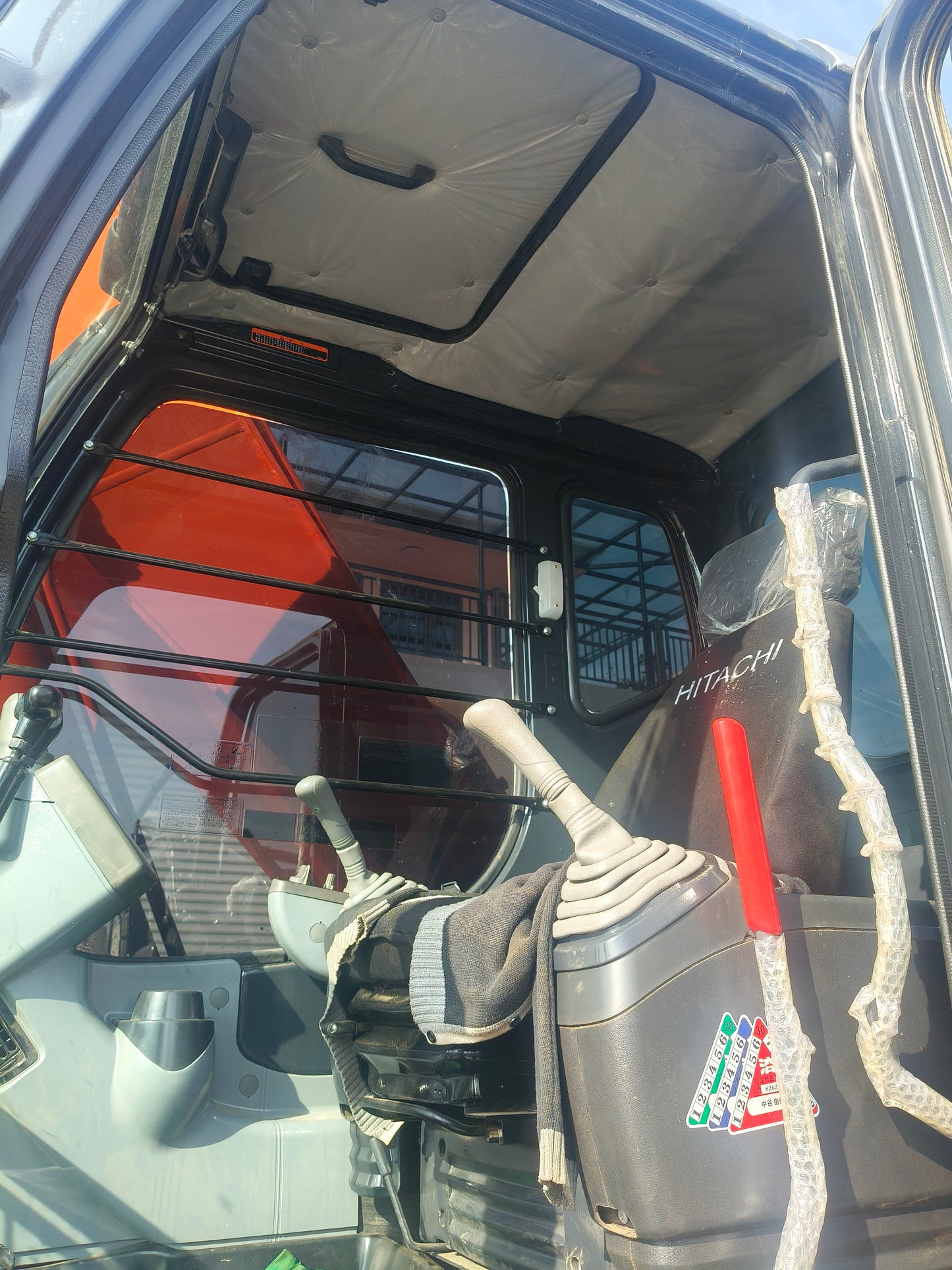 USED HITACHI ZX200 EXCAVATOR FOR SALE