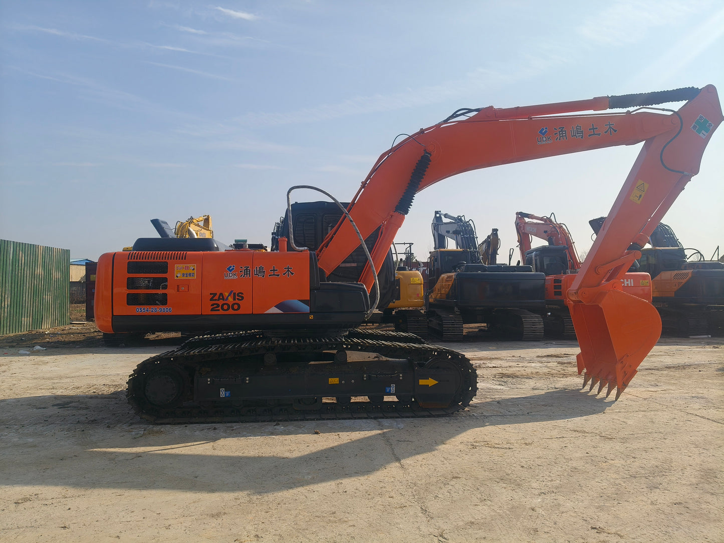 USED HITACHI ZX200 EXCAVATOR FOR SALE