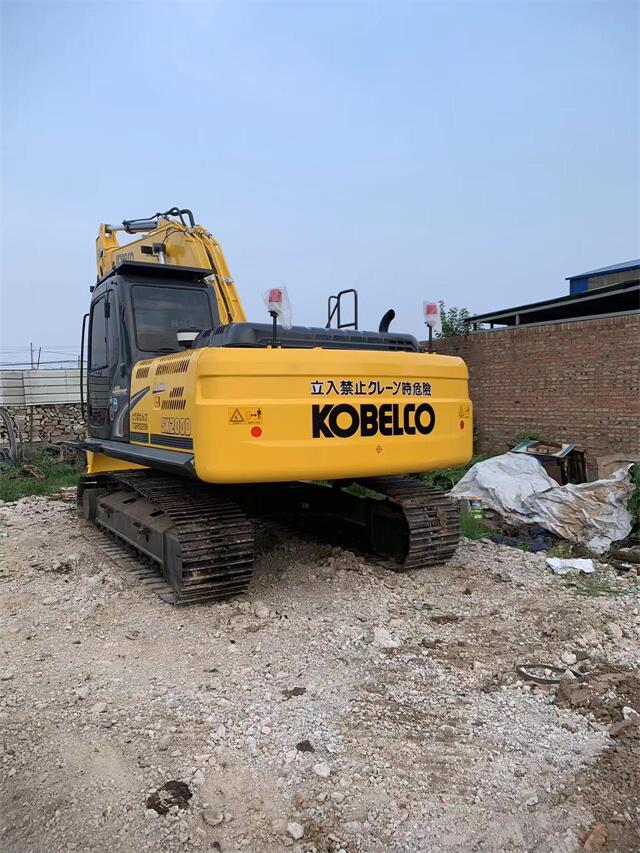 USED KOBELCO SK200