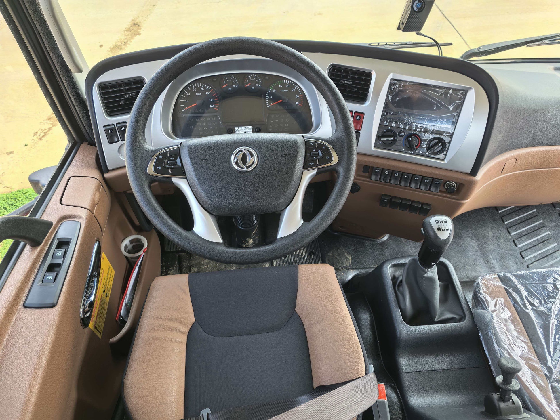 Used Dongfeng 270HP Truck-Mounted Crane for Sale detail view